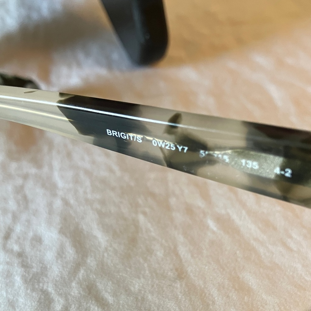 Kate Spade: Black & White Brigit Sunglasses- Black Gradient - Picture 5 of 16
